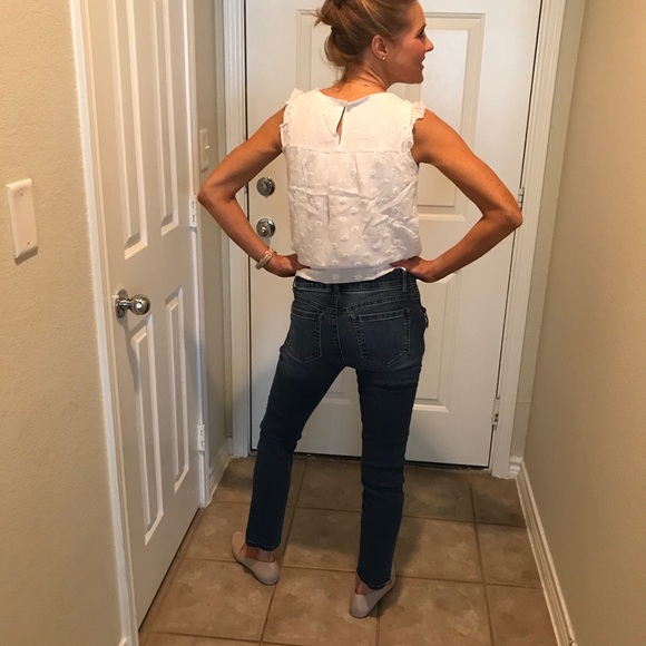 White and gold Loft sleeveless chiffon top - Picture 2 of 7